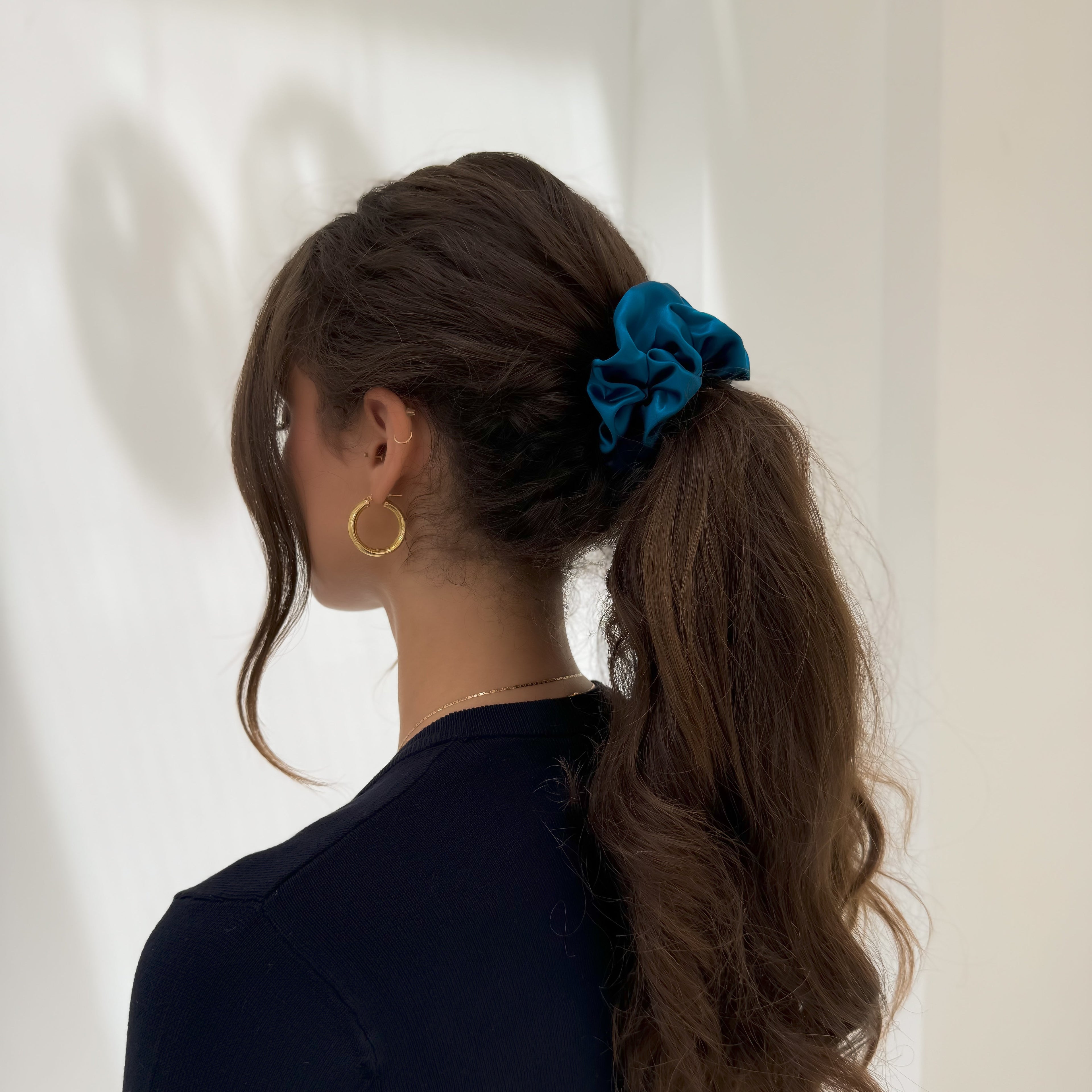 Organic Premium Silk Scrunchie - Vanilla Blue
