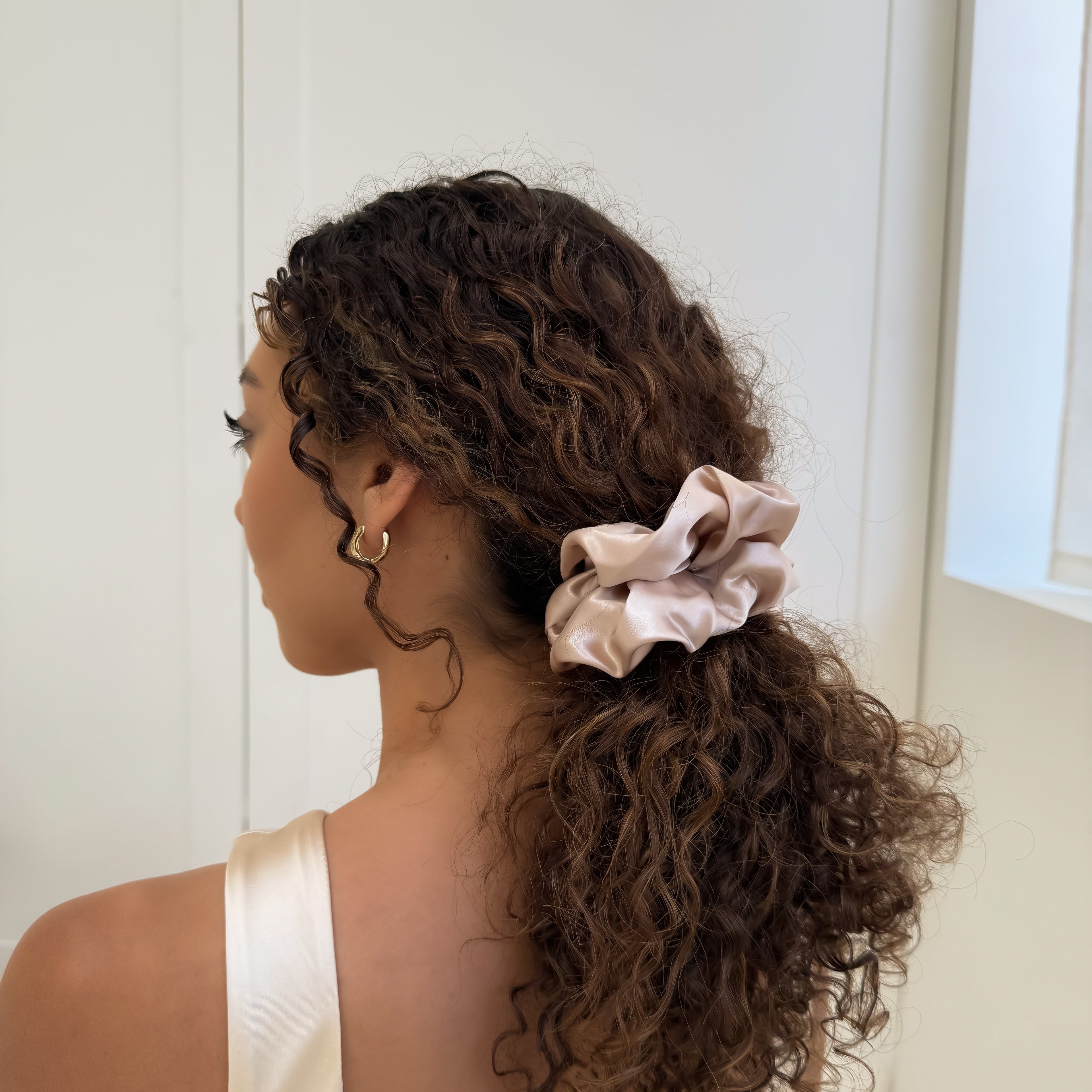 Organic XL Silk Scrunchie - Cinnamon Roll