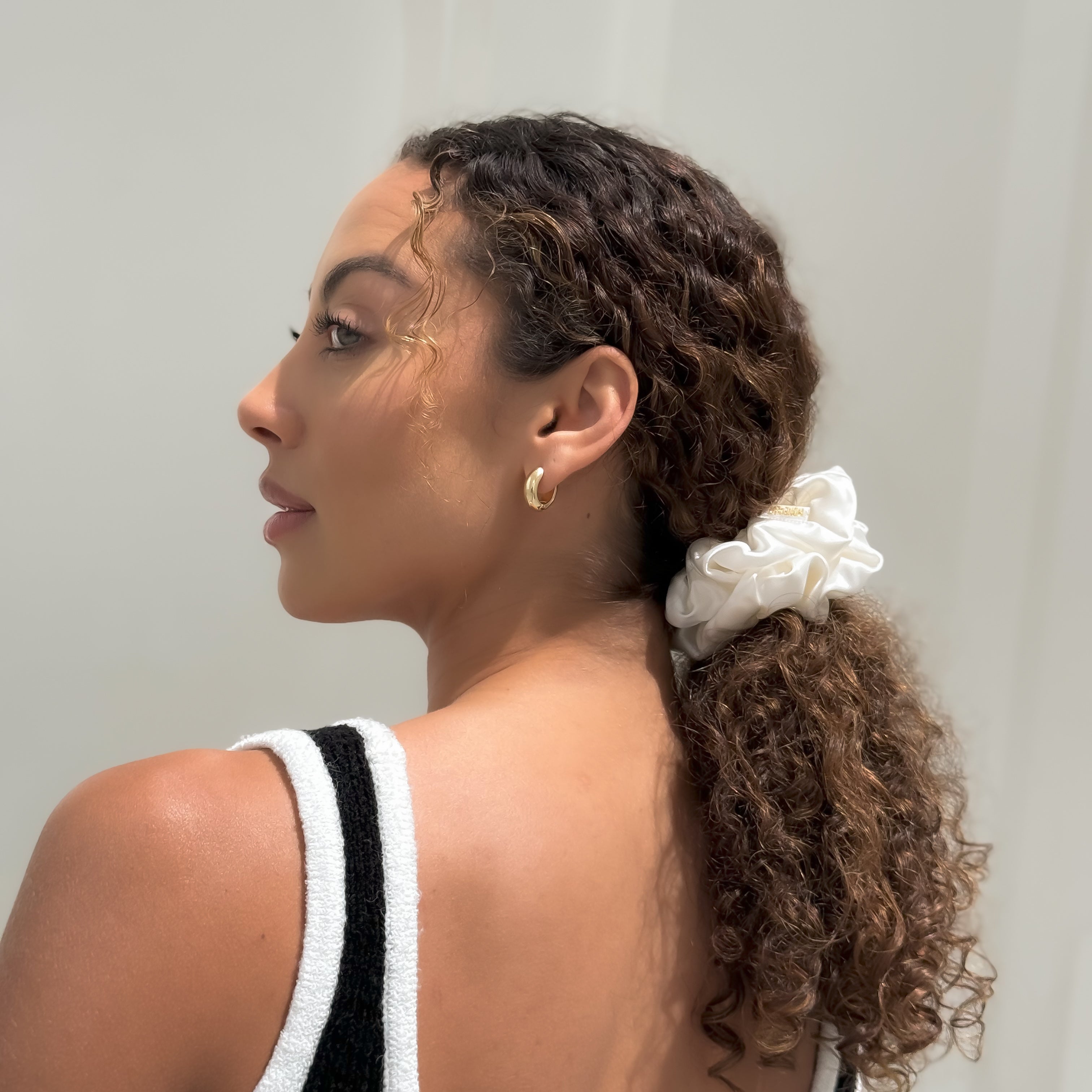 Organic Premium Silk Scrunchie - Jasmine