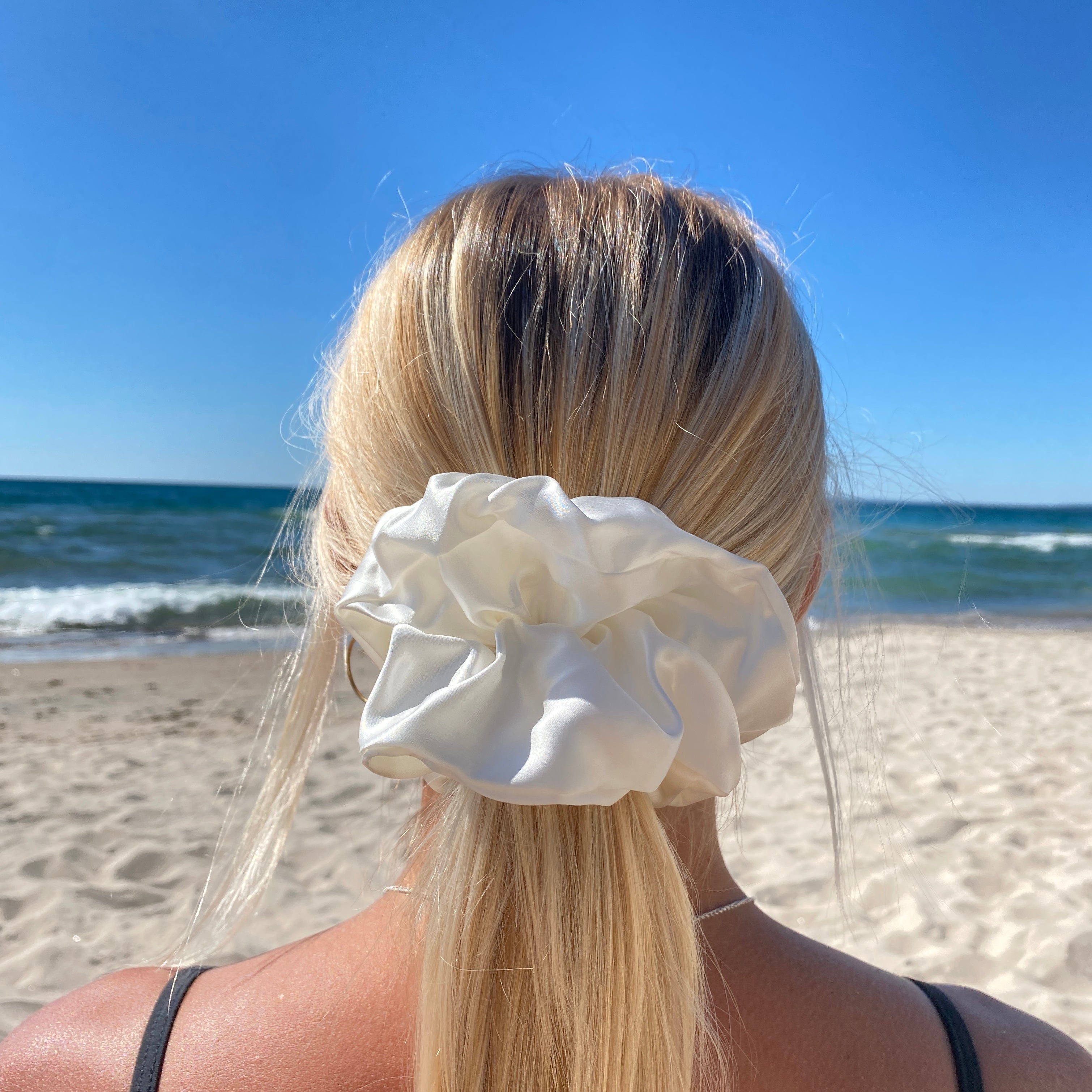 Organic Premium Silk Scrunchie - Jasmine